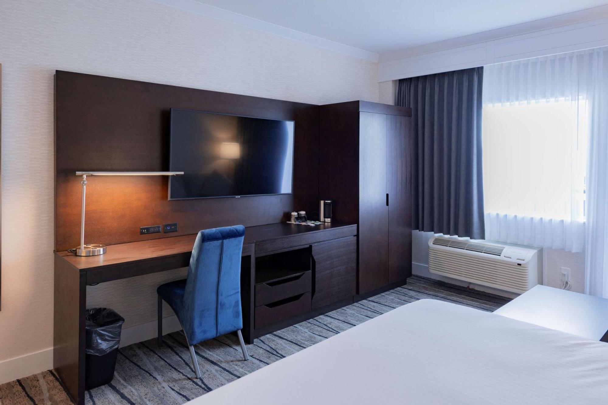 Prestige Treasure Cove Resort, Worldhotels Elite Prince George Exteriör bild