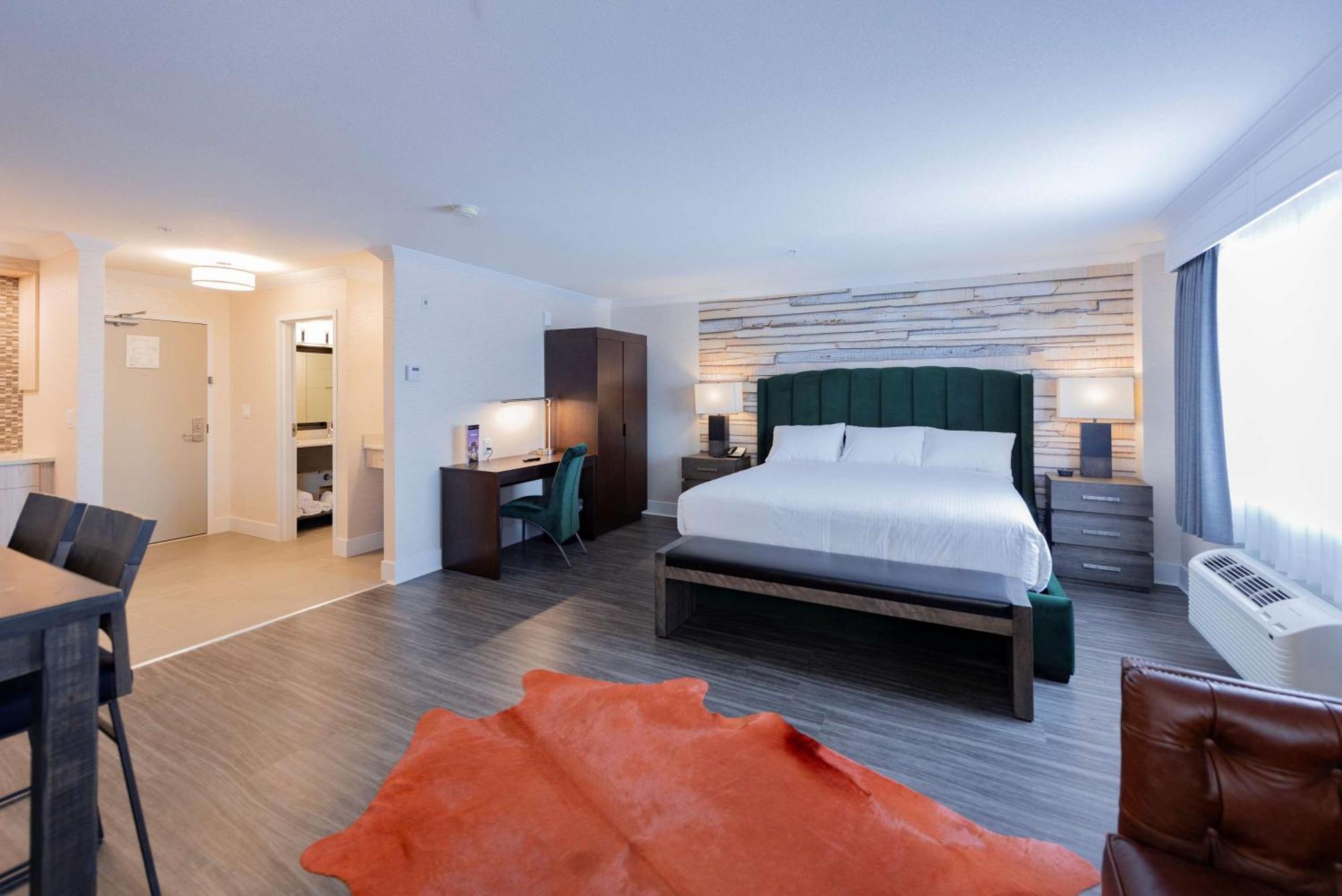 Prestige Treasure Cove Resort, Worldhotels Elite Prince George Exteriör bild