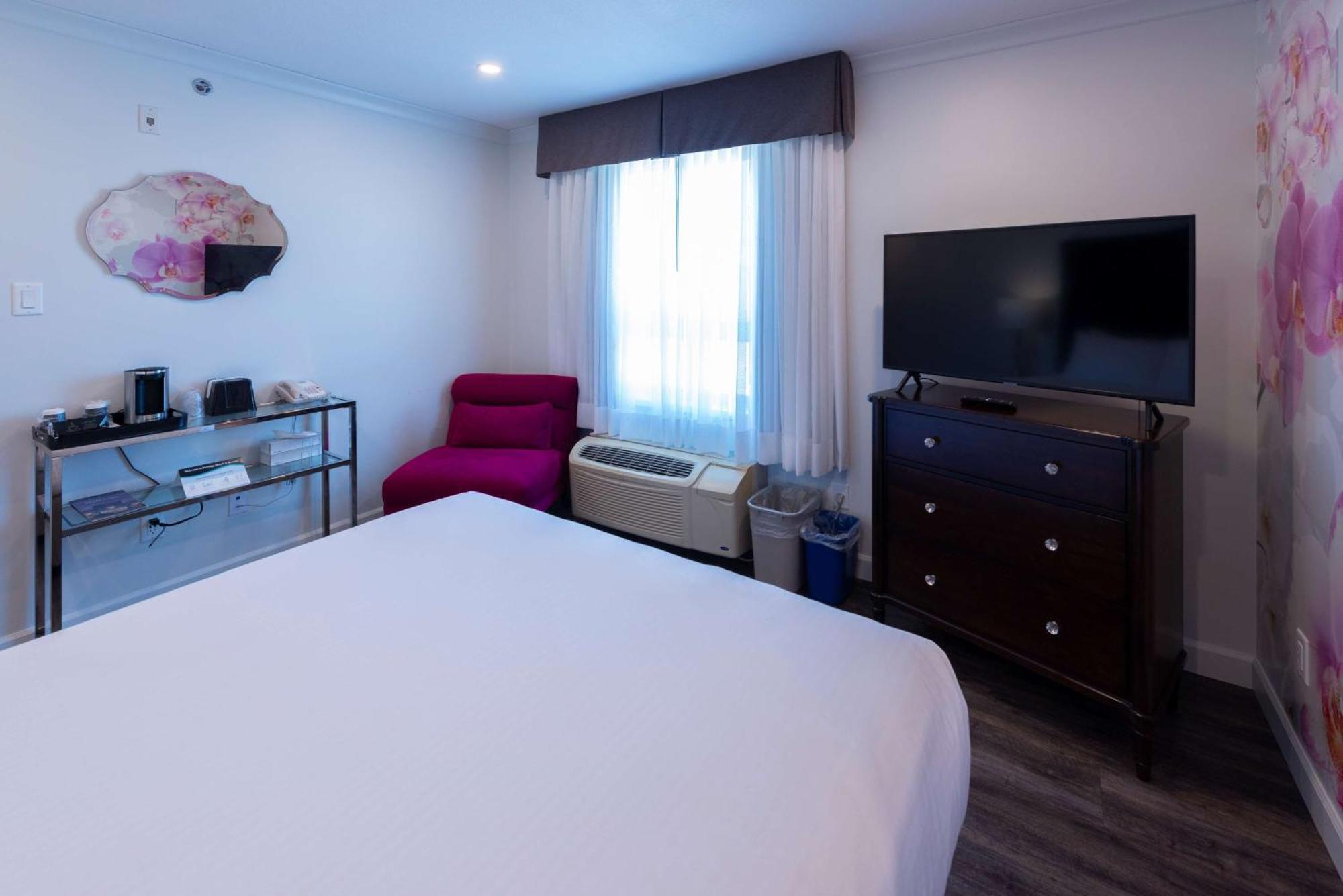 Prestige Treasure Cove Resort, Worldhotels Elite Prince George Exteriör bild