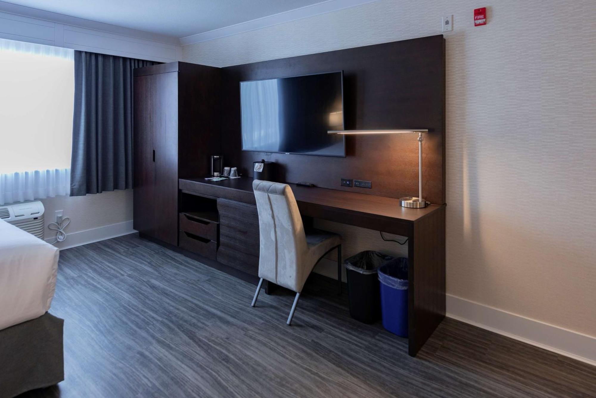 Prestige Treasure Cove Resort, Worldhotels Elite Prince George Exteriör bild